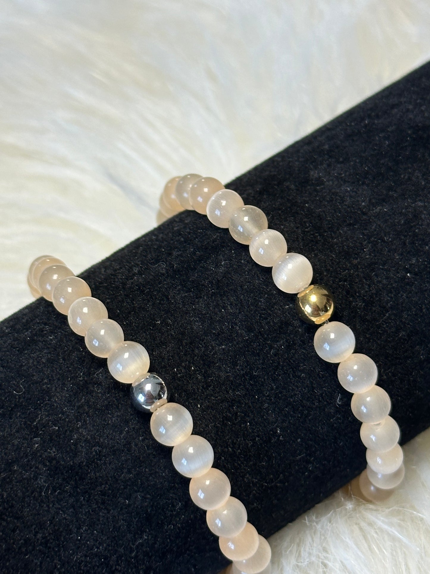 CHAMPAGNE CAT’S EYE BRACELET
