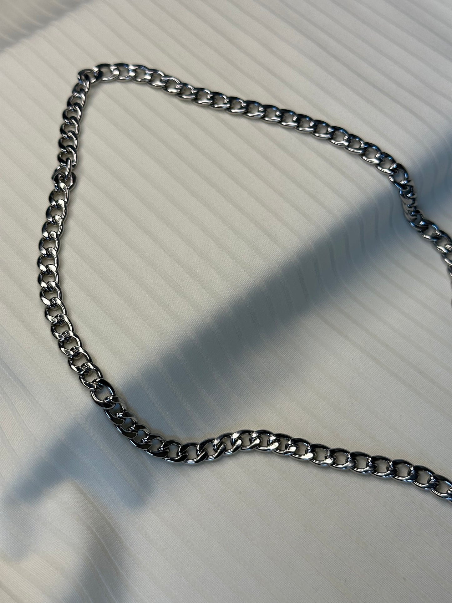 SILVER UNISEX CUBAN CHAIN